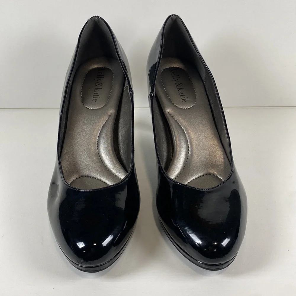 Kelly & Katie black shiny heels‎